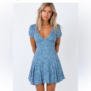 Princess Polly The Sting Mini Dress in blue floral  Sz 4 Mini Coquette Flirty